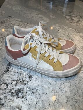 Rocket Dog Cheery Tan Color Block Sneakers Size 7.5 EUC